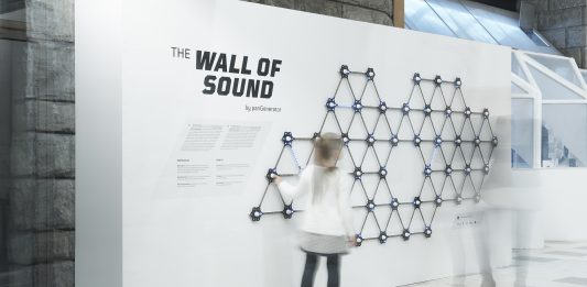 Al Museo della Scienza di Milano, il pubblico diventa parte di un’installazione artistica panGenerator, The Wall of Sound, Museo Nazionale della Scienza e della Tecnologia Leonardo da Vinci, Milano, 2023