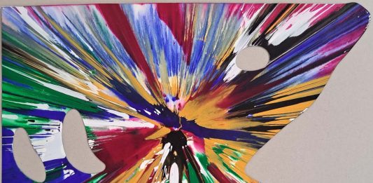 Damien Hirst e la serie ‘Spin Paintings’ in mostra alla Galleria Andrea Ingenito di Milano