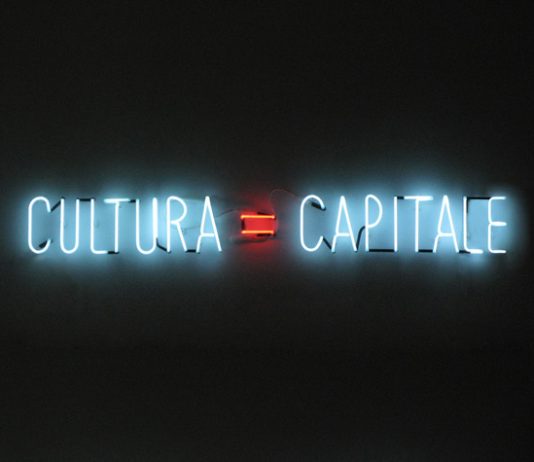 Cosa vedere a Torino durante l’Art Week #2: in giro tra gallerie, musei e luci d’artista Alfredo Jaar, Cultura=capitale - Museo della resistenza, Luci d’Artista © Courtesy Comune di Torino