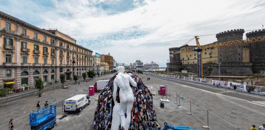 La Venere di Pistoletto a Napoli risorge dal rogo: tornerà a piazza Municipio