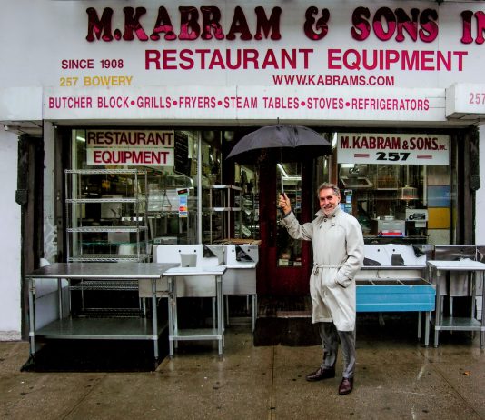 La collezione del mitico gallerista Gian Enzo Sperone va in mostra al Mart di Rovereto