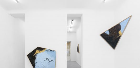 Il sottile rapporto tra tempo e materia: Sophie Ko in mostra alla Galleria Renata Fabbri Sophie Ko