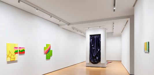 BUILDING, Milano: Glitch filtra i segnali di un’energia dell’esistenza