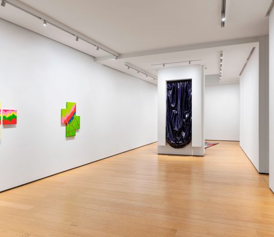 BUILDING, Milano: Glitch filtra i segnali di un’energia dell’esistenza