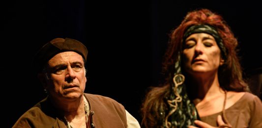 Un teatro che parla di vita: L’Avaro di Enzo De Caro al Parioli di Roma