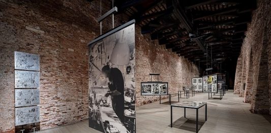 Emilio Vedova. Tempo Inciso, fino al 26 novembre nelle due sedi della Fondazione Vedova: al Magazzino del Sale e allo Spazio Vedova sulle Zattere