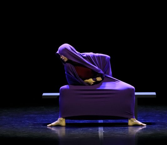 Una danza di potenza al femminile: Martha Graham Dance Company a Bologna Martha Graham Dance Company, Lamentation con Eleonora Abbagnato © Andrea Ranzi