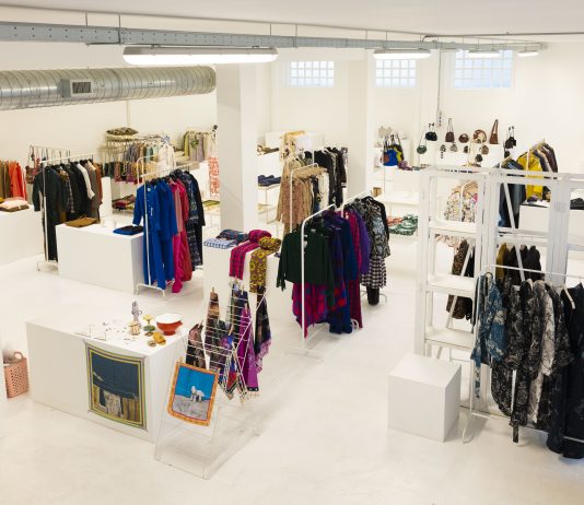 Fabbrica Bini: lo spazio che connette moda, design e editoria indipendente in un edificio ex industriale di Milano