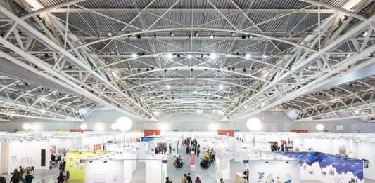 Artissima 2023, i numeri di chiusura e tutti i premi della fiera di Torino