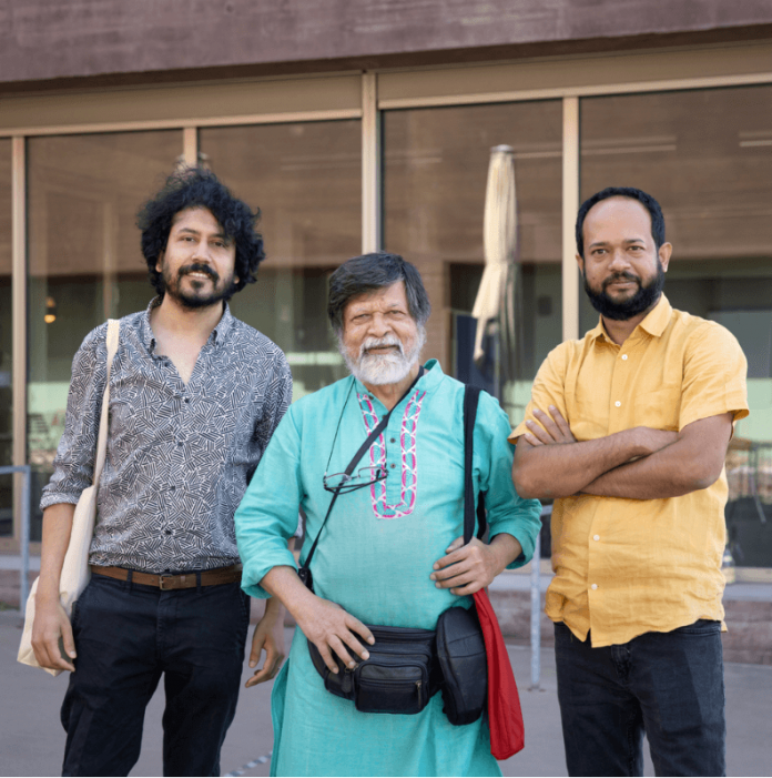 Tanzim Wahab, Shahidul Alam e Munem Wasi, i curatori della Biennale für aktuelle Fotografie 2024. Photo: Lys Y. Seng