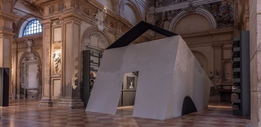 La memoria delle cose: Alfredo Casali in mostra alla galleria Volumnia di Piacenza Alfredo Casali, La memoria delle cose, 2023, veduta della mostra, Courtesy Volumnia Space, Piacenza. Photo Fausto Salvi Studio