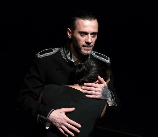 La forza delle storie sbagliate: l’Amleto di Stefano Te con attori detenuti