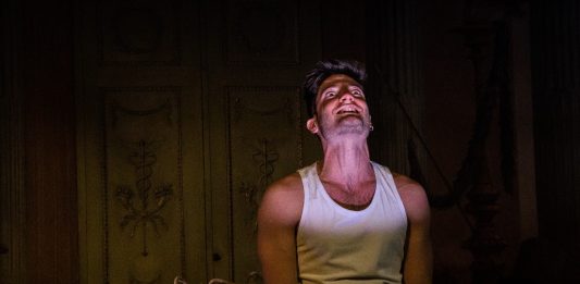 La violenza di genere, senza moralismi: Barbablù al Cometa Off di Roma Barbablù, Edoardo Frullini, ph Francesco Bondi