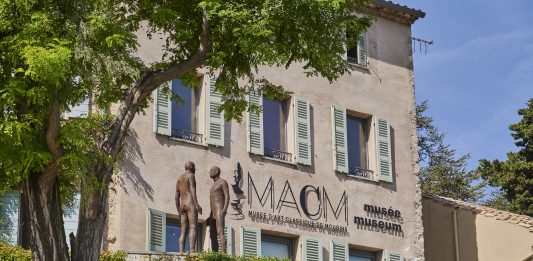 Christian Levett mette in vendita le opere del suo museo in Provenza christian levett