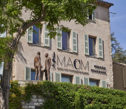 Christian Levett mette in vendita le opere del suo museo in Provenza christian levett