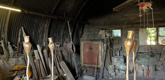 Tra moda e design, i mobili scultura di F Taylor Colantonio per Maison Schiaparelli