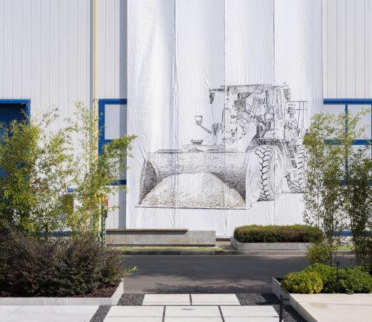 Marca Corona per l’Arte, con l’Opera Aperta di Stefano Arienti