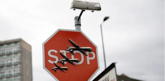 Londra: rubata dopo due ore l’ultima opera di Banksy contro la guerra