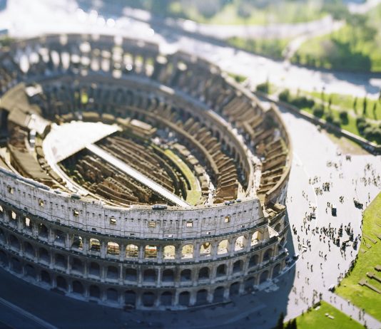 Un artificio profondamente umano: a Firenze, le fotografie di Olivo Barbieri Olivo Barbieri, site-specific_ROMA