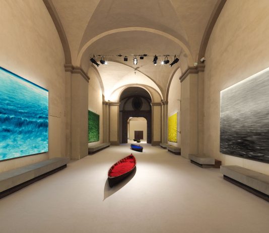 Viaggi di Luce, Claudio Parmiggiani e Abel Herrero in dialogo a Firenze