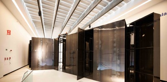 Al MAXXI di Roma l’installazione di Giuseppina Grasso Cannizzo sfida l’architettura di Zaha Hadid