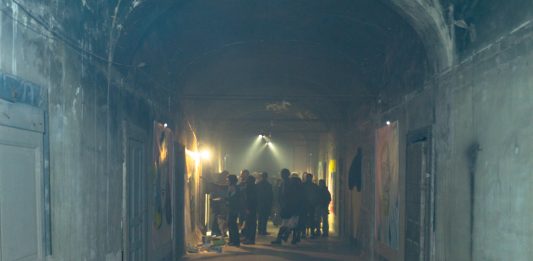 Una brutalità finemente espressa, la mostra di Family Jewels a Napoli Family Jewels, veduta dell'installazione, Giardino Liberato, Materdei. Ph. Matteo Magnoni, 2023