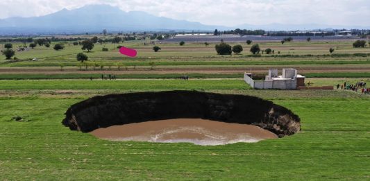 Tunnel, bunker e passaggi segreti: tutte le volte che le città sono diventate spazi di crimini, lotte e resistenza