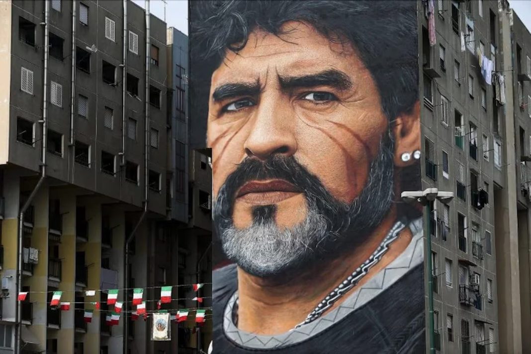 Maradona, il murales di Jorit a San Giovanni a Teduccio, Napoli