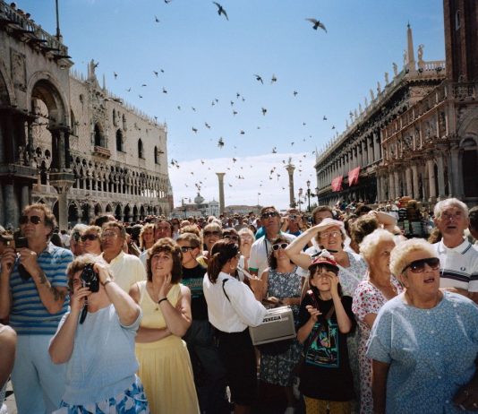 Limiti ai gruppi organizzati e niente megafoni: così Venezia tenta di salvarsi dall’overtourism