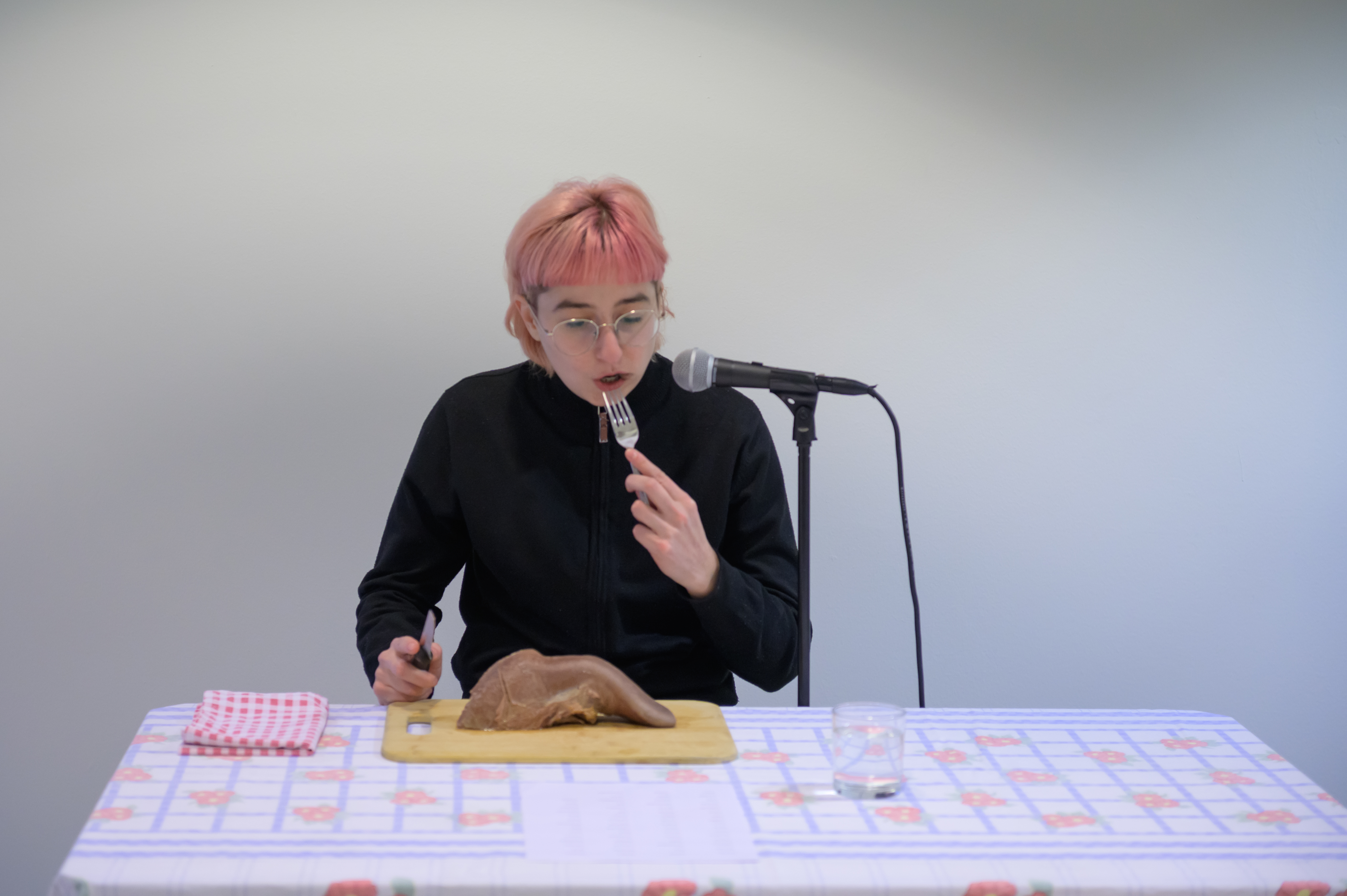 Mi chiamo fuori, performance live, Tracce visibili e invisibili – Finissage, a cura di In Habitat, Habitat Ottantatre, Verona, ph. Filippo Tommasoli