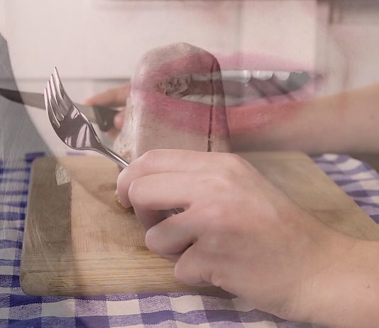 Nessun silenzio sul femminicidio: la performance di Chiara Ventura a Torino Chiara Ventura, Mi chiamo fuori, still da video