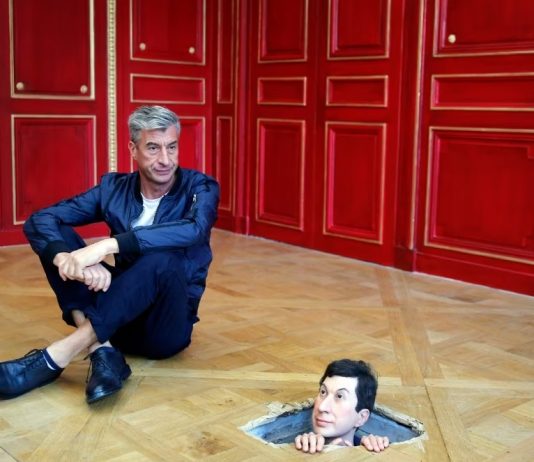 Maurizio Cattelan torna ad Arte Fiera insieme a Mutina, con un progetto misterioso