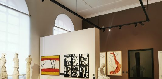 Napoli, la Galleria dell’Accademia ricorda Marisa Albanese con una Combattente