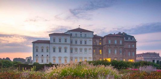 Oltre il giardino: pubblicato il bando per la cura di spazi verdi storici Reggia di Venaria, Giardino a fiori. Foto: Dario Fusaro / APGI