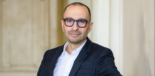 Il nuovo direttore Francesco Manacorda presenta il programma del Castello di Rivoli: si parte con la mostra di Rossella Biscotti Francesco Manacorda, Direttore del Castello di Rivoli.