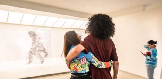 Going Dark, visti, non visti o cancellati: la mostra al Guggenheim di New York Guggenheim, New York, Going Dark: The Contemporary Figure at the Edge of Visibility, veduta della mostra. Ph. Francesca Magnani