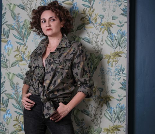 Interruzioni: al Teatro Lo Spazio di Roma, un potente messaggio su maternità e violenza