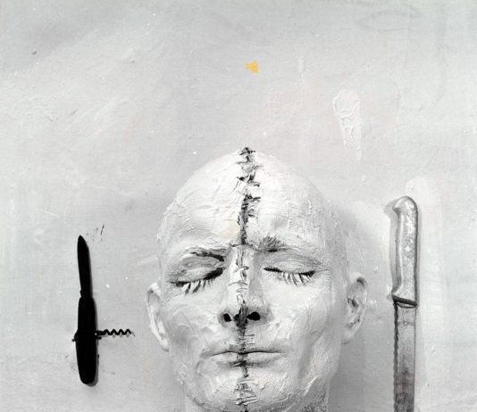 Addio a Günter Brus: morto il controverso fondatore dell’Azionismo Viennese Gunter Brus, Self Painting, 1964 – © Gunter Brus