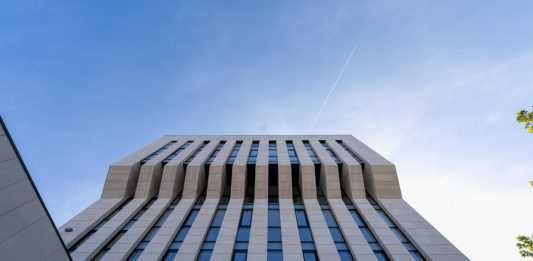 Un’opera d’arte per la nuova Torre della Scala di Milano: aperto il bando