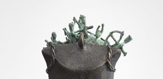Onda Nuragica, tracce di un’antica civiltà nella cultura visiva del ‘900. La mostra a Sassari Costantino Nivola (Orani, 1911-East Hampton, 1988) L’archeologo fortunato 1987 bronzo patinato Collezione Bibanca
