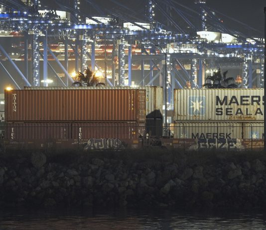 Le inquietudini della contemporaneità raccontate da 29 artisti internazionali al MAST di Bologna