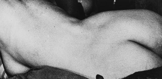 Unveiled Beauty, la bellezza del corpo umano va all’asta da Finarte finarte corpo fotografia