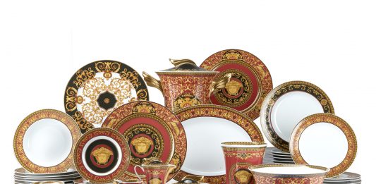 C’è una wunderkammer di arredi e dipinti antichi in vendita da Il Ponte