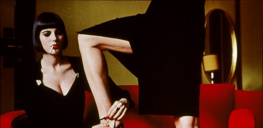 Doppio ritratto femminile, tra Helmut Newton e Maryam Eisler Helmut Newton, Amica, Milan, 1982. Courtesy: Helmut Newton Foundation