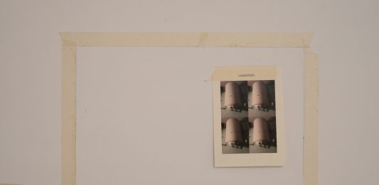 Napoli, la sottile minaccia delle opere di Manfred Pernice alla Galleria Fonti Manfred Pernice, >meinFeld