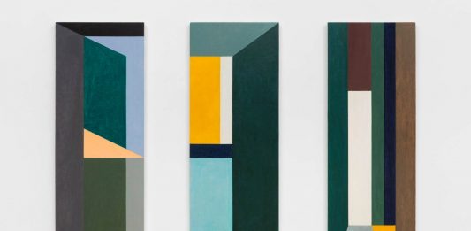 Milano Art Week 2024, mappa #1: lungo giro tra gallerie e fondazioni Chung Eun-Mo, Embrasure, 1994, olio su lino, trittico (96x94,5cm) - Courtesy l’artista e Monica De Cardenas