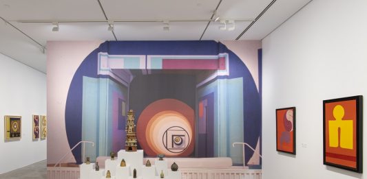 I collettivi curatoriali sono gli unici in grado di andare contro le leggi di mercato oggi?