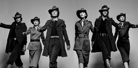 Walter Albini, il talento al di là del mito: una mostra a Prato ricorda lo stilista Vogue Italia, aprile 1971. Collezione P/E 1971, Walter Albini per Montedoro. Foto: Archivio Alfa Castaldi