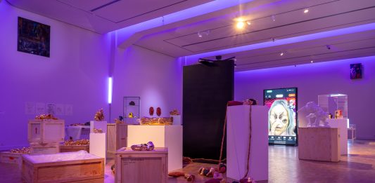 I troll e i mostri tecnologici dell’artista islandese Egill Sæbjörnsson