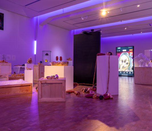 I troll e i mostri tecnologici dell’artista islandese Egill Sæbjörnsson